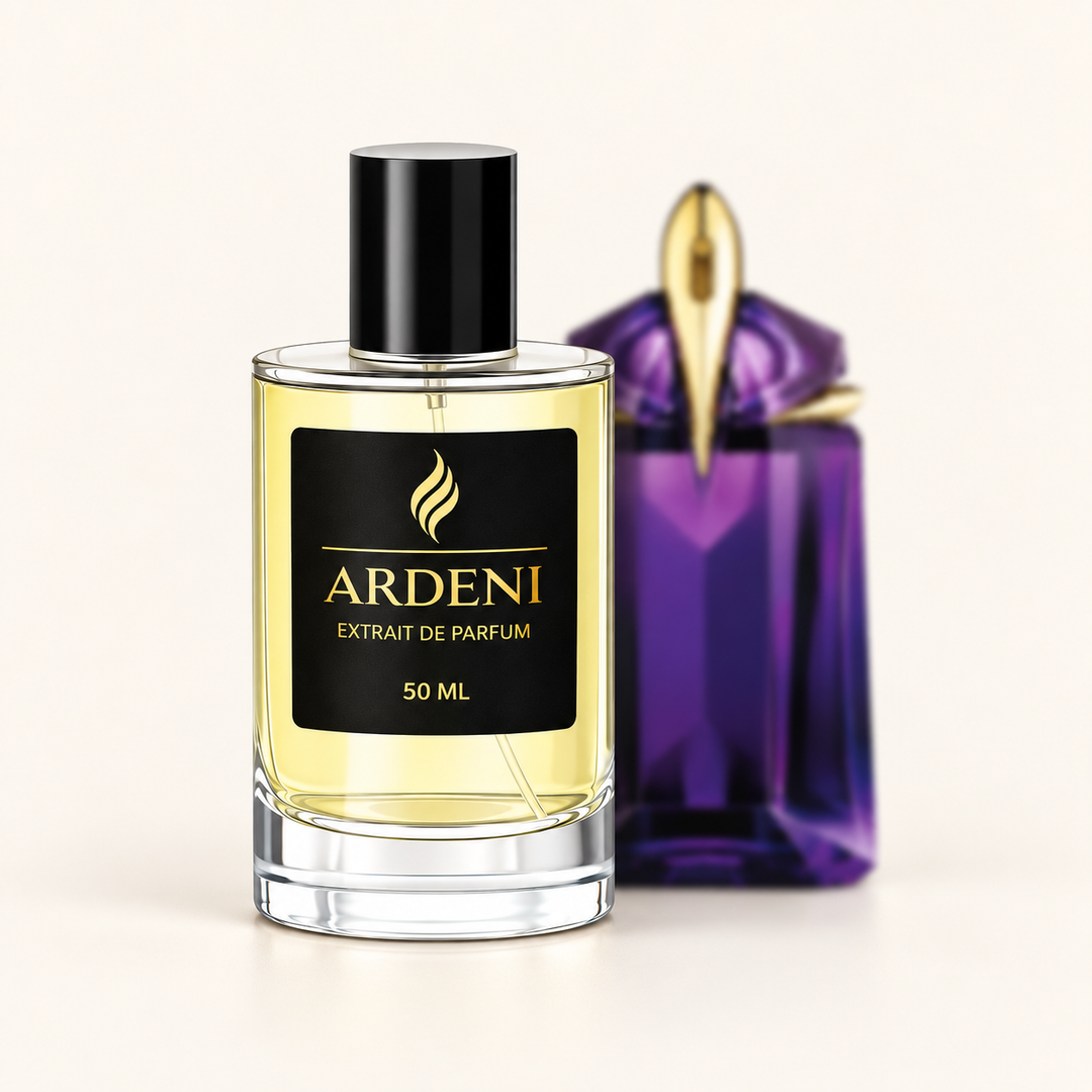 ARDENI ALIENIS Extrait de Parfum im 50-ml-Glasflakon mit schwarzer Kappe vor violettem Parfumflakon.